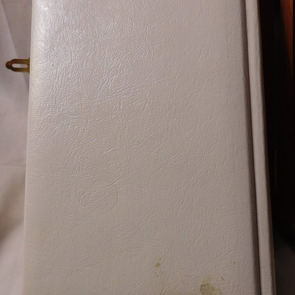 THE HOLY BIBLE Pope John Paul Memorial Edition Catholic Edition in Cedar Box - Picture 5 of 16